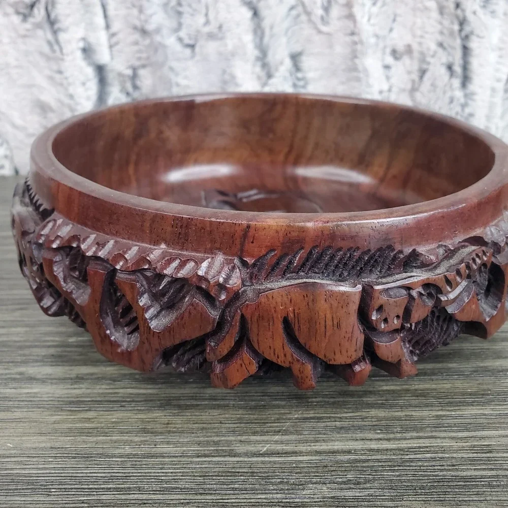 Detailed Craved Safari Jungle Animals Dark Rosewood‎ Thick Decorative Bowl 6.5